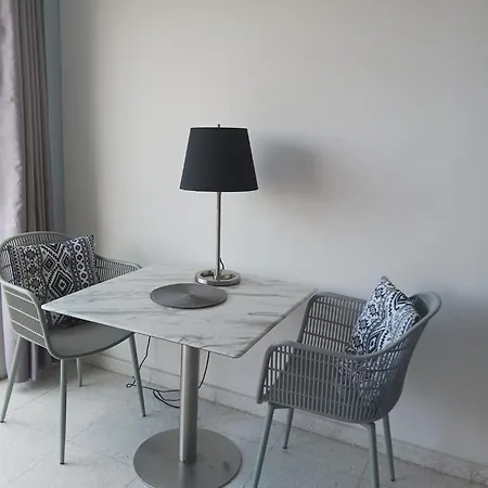 Modern Sea View Regina Gardens Appartamento